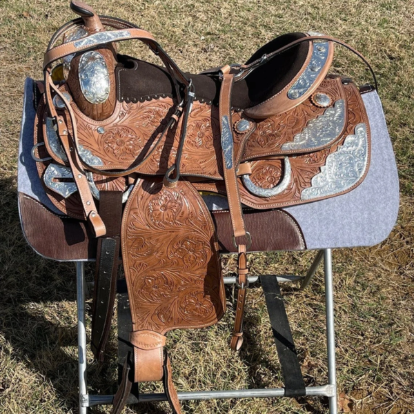 Handmade Western Show Saddle Set – Tooled Leather Horse Saddle with Matching Headstall, Breast Collar & Reins – Comfortable Trail & Show Riding