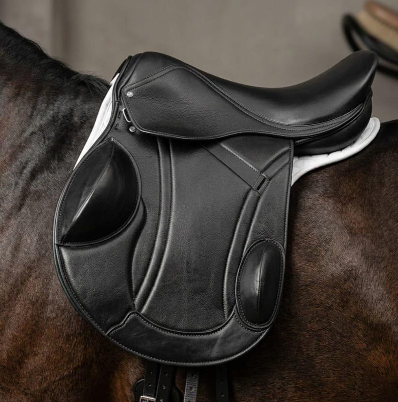 Rovadik Genuine Leather Professional Black Leather Dressage Saddle - Image 7